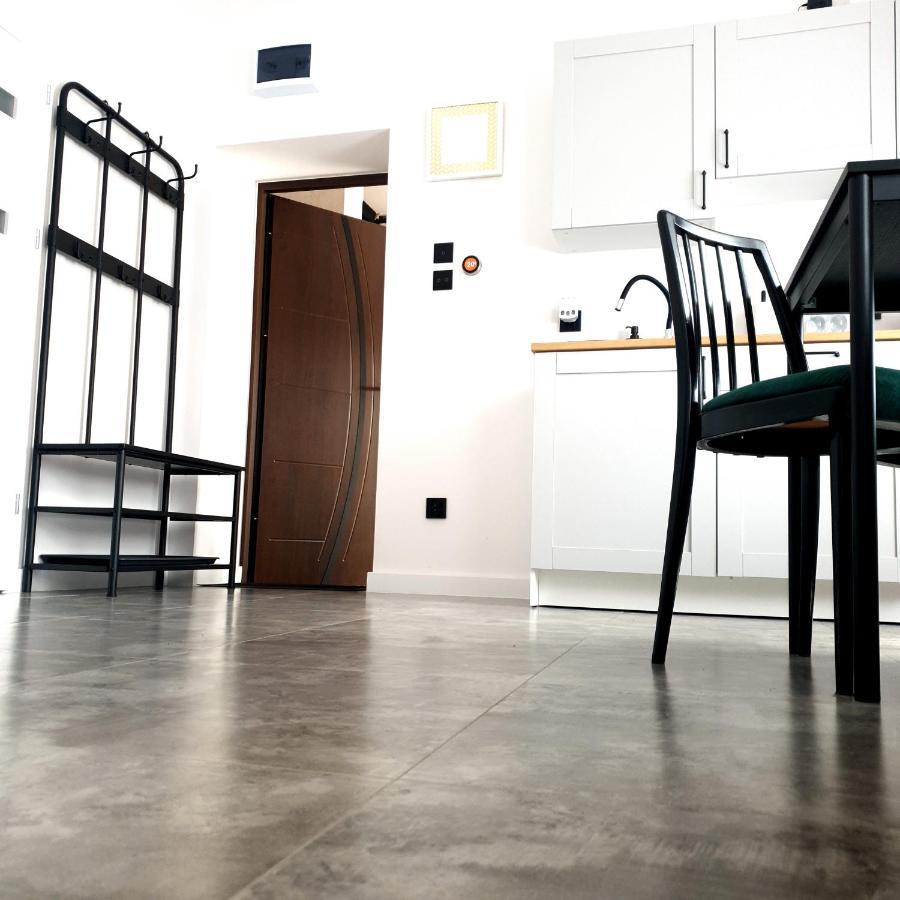 Apartament Z Historia Еленя-Гура Экстерьер фото